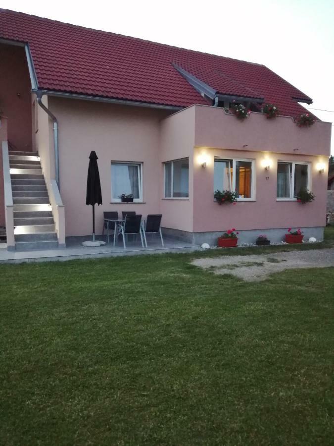 Apartament Apartman Vidovic Korenica Zewnętrze zdjęcie