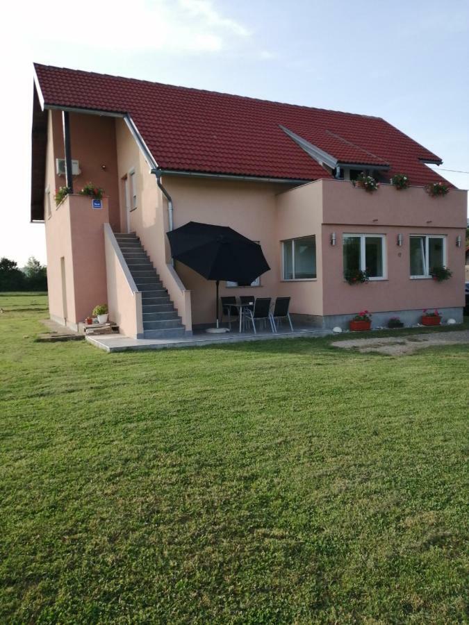 Apartament Apartman Vidovic Korenica Zewnętrze zdjęcie